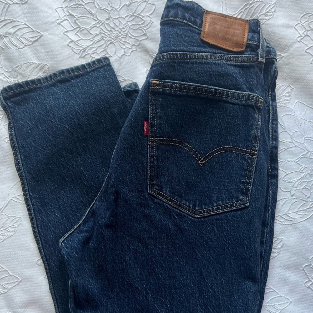 Levi’s Women's High Slim Straight Jeans